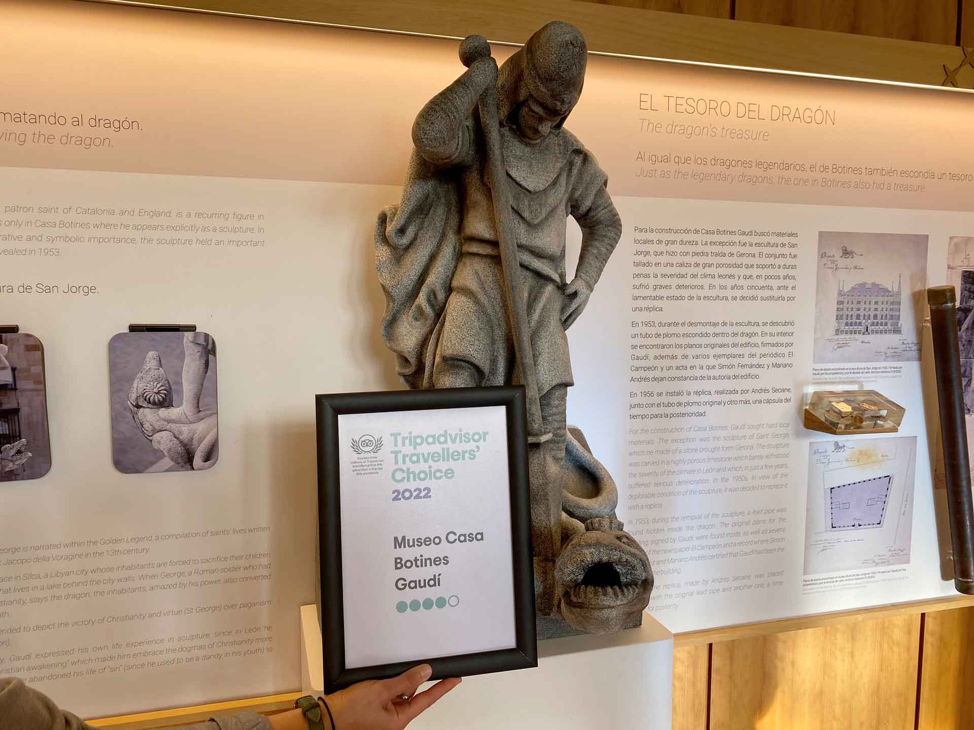 Premio-TRIPADVISOR-Casa-Botines-(3) Travelers' Choice de Tripadvisor 2022. Museo Casa Botines Gaudí.