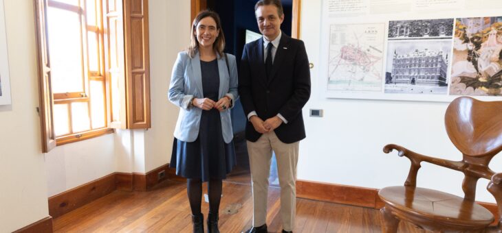 Casa Botines recibe la visita de Sandra Guaita, alcaldesa de Reus