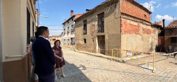 FUNDOS visita Tardelcuende, localidad natal de Juan Antonio Gaya Nuño